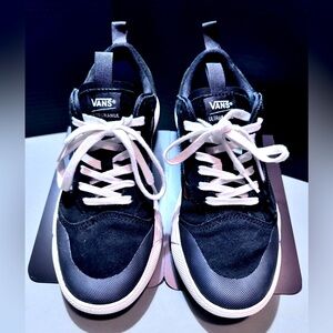 Women’s Ultra Range Vans